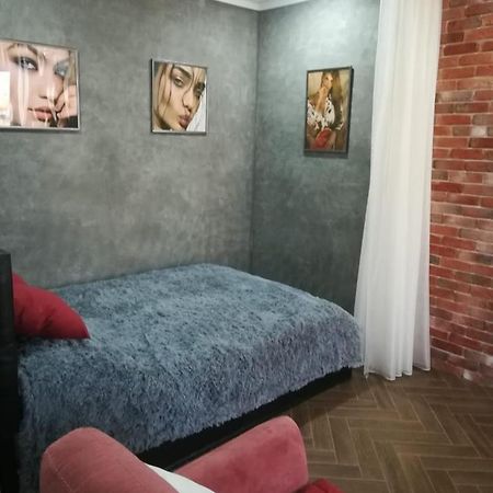 Квартира бизнес -класса в ста метрах от городского парка Петропавловск Экстерьер фото
