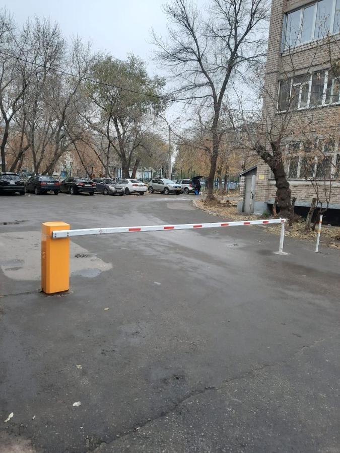 Квартира бизнес -класса в ста метрах от городского парка Петропавловск Экстерьер фото